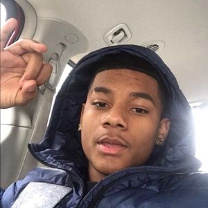 Meet your Posher, Corey